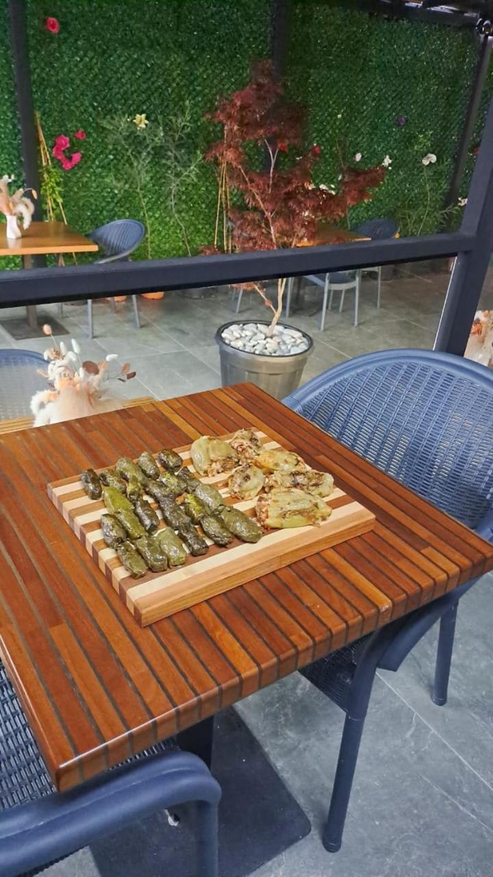 Mon Ami Boutique Hotel شكودر المظهر الخارجي الصورة